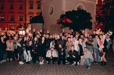 1 Hour of Open Bar Pub Crawl + Karaoke + VIP Entry to Best Clubs - Stop 1: The Terraced Villa Party With Indoor Pool, Sauna, and Photo Ops
