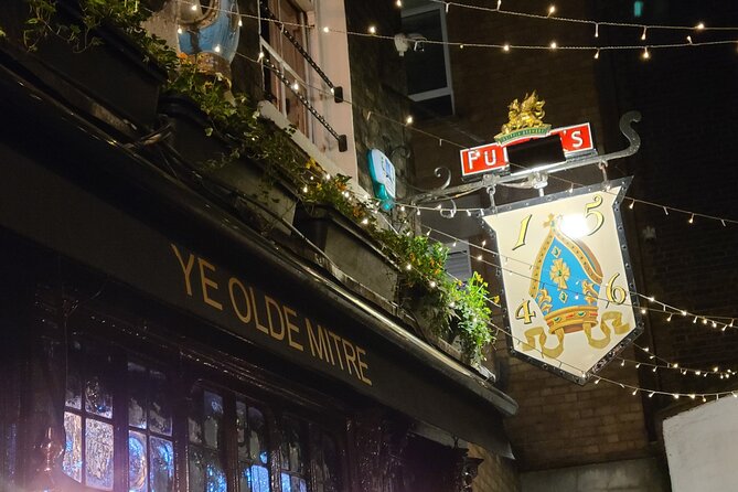 3-Hour Historic Pub Experience in London - Blackfriar Public House: Tudor echoes and art-deco pub life