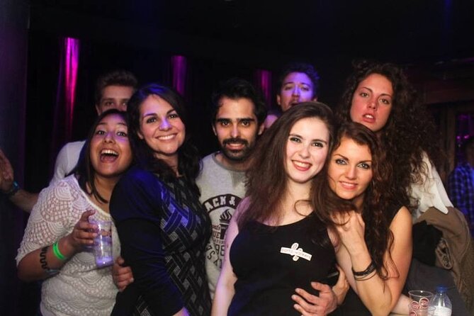 4-hour Guided Porto Pub Crawl with 6 drinks and VIP CLUBentry - Key things to know before you go