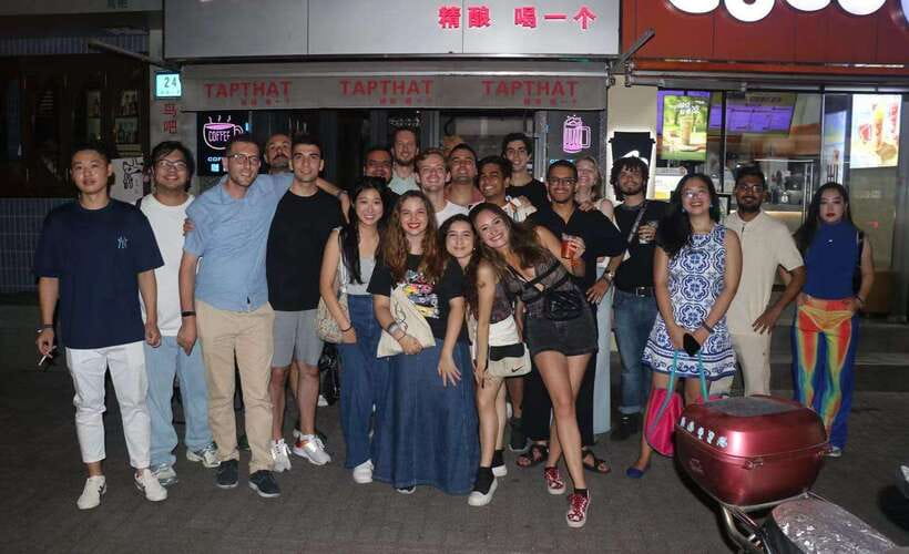 4-Hour Shanghai Pub Crawl (bars & nightclub hopping) - Key highlights you can plan around