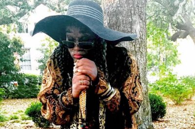 90 Minute Historic Savannah Walking Haunted Bar Pub Crawl - St. John the Baptist Cathedral: Gothic details with local rhythm