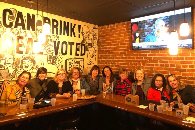 All-Inclusive Nighttime Pub Crawl - Lower Broadway, guided: getting from honky-tonk to honky-tonk fast