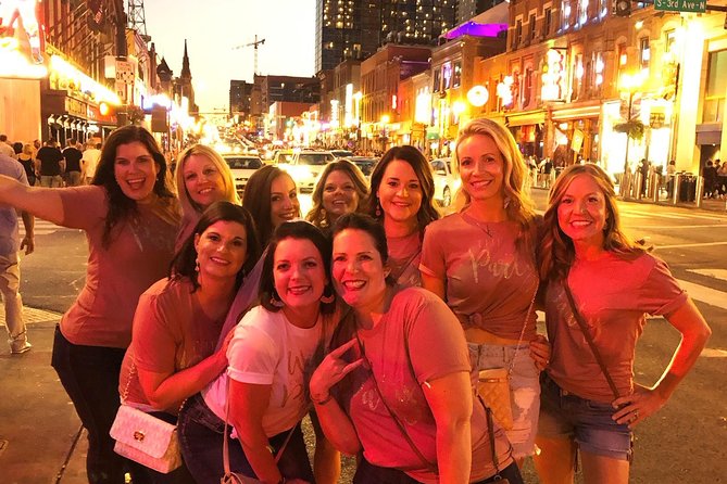 All-Inclusive Pub Crawl with Moonshine, Cocktails, and Craft Beer - Why this crawl is a smart first-night move in Nashville