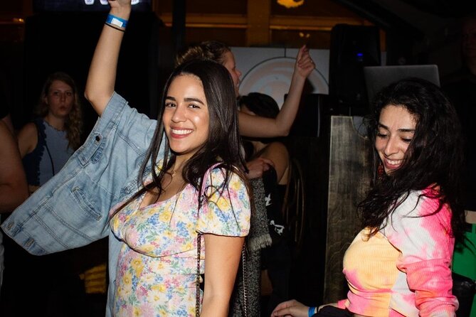 Alternative Berlin Pub Crawl - The Crowd and the Club Scene: good fit or not