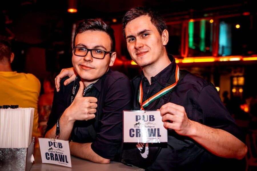 Amsterdam: Original Pub Crawl Party with VIP Entrance - The VIP club entrance: what skip-the-line really changes