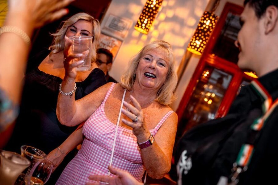 Amsterdam: Original Pub Crawl Party with VIP Entrance - The walking route: Red Light District energy to Leidseplein nightlife