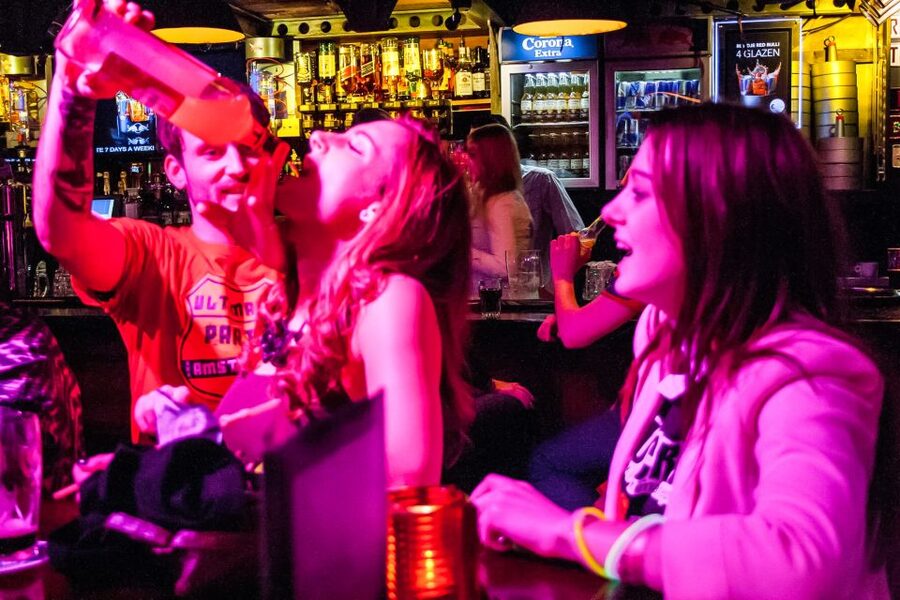 Amsterdam: Red Light District Pub Crawl with Unlimited Shots - Why $24 feels like a deal in Amsterdam nightlife