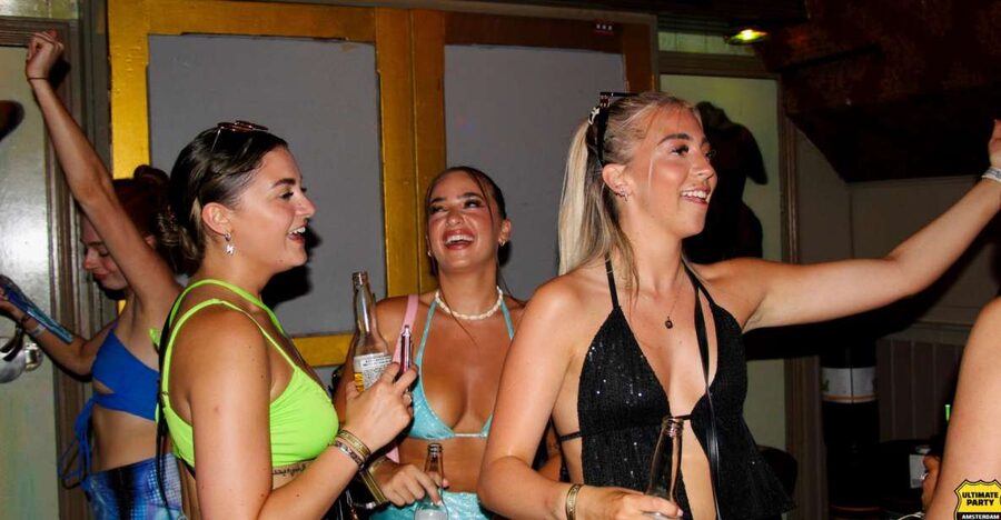 Amsterdam: Red Light District Pub Crawl with Unlimited Shots - Four pubs, shots, and drinking games that break the ice