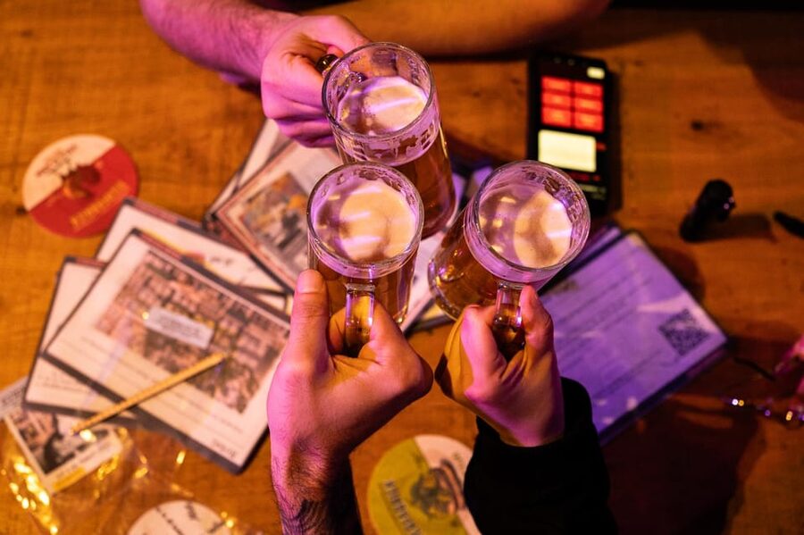 Amsterdam: Self-guided Red Light District Pub Crawl Mystery - Final stop at Brouwerij De Prael near Central Station (45 minutes)