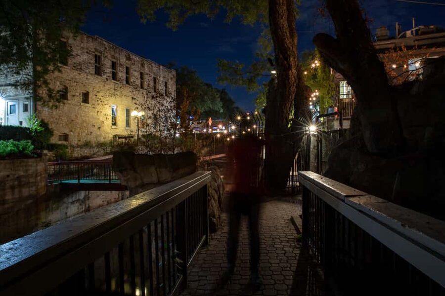 Austin’s Spirits & Spirits Haunted Pub Crawl - How long you’ll really be out there