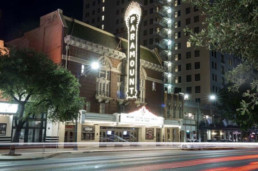 Austin’s Spirits & Spirits Haunted Pub Crawl - Meeting at The Driskill Bar: the easiest way to start
