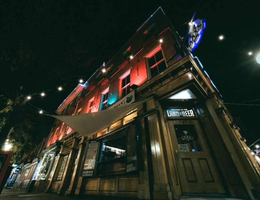 Baltimore: Boos and Booze Haunted Pub Crawl - Starting Outside Max’s Tap House (and spotting your guide fast)