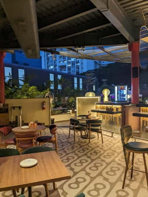 Bangalore:The Original bengaluru pub crawl - Stop 1: By Chance to the first local bar (the chat-and-settle phase)
