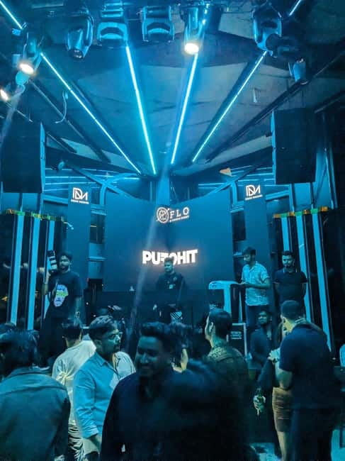 Bangalore:The Original bengaluru pub crawl - Finale at Pegs N Bottles (The Standing Bar): where the night lands