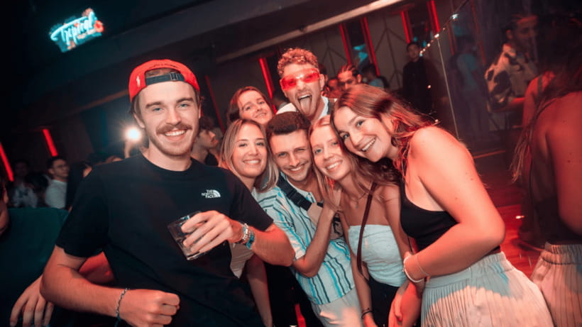 Bangkok: Pub Crawl - How the guides shape the night (Tim, Jeff, Mo, Sheldon, and more)