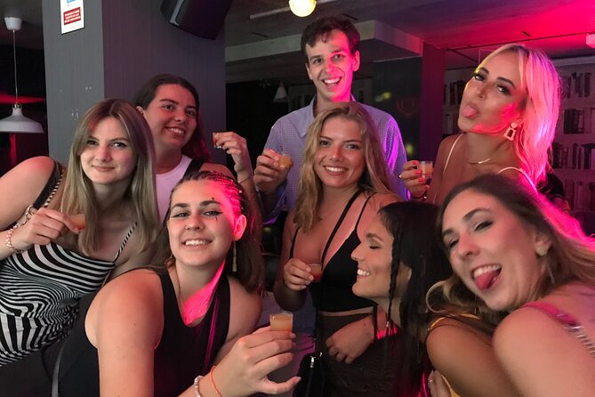 Barcelona Pub Crawl by KING -The Best Party tour & VIP Club Entry - A 10:30 pm Start Means You’ll Hit Barcelona After Dark
