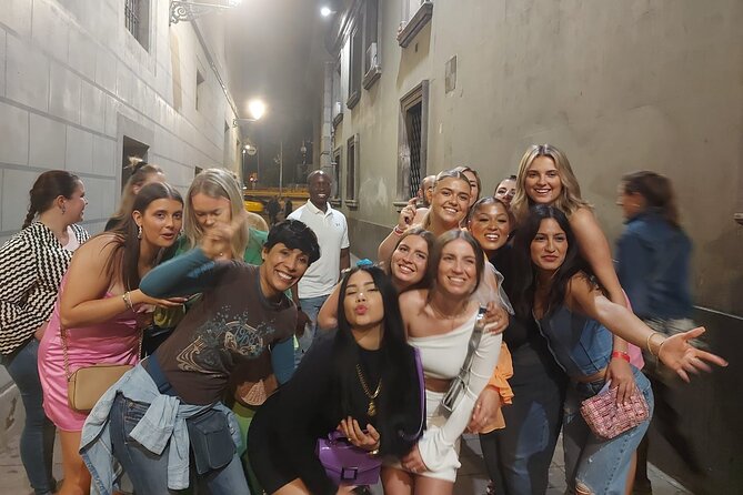 Barcelona speakeasy tapas pub crawl with hidden bars - The Gothic Quarter Bar Hop: Expect Locations That Help You Mingle