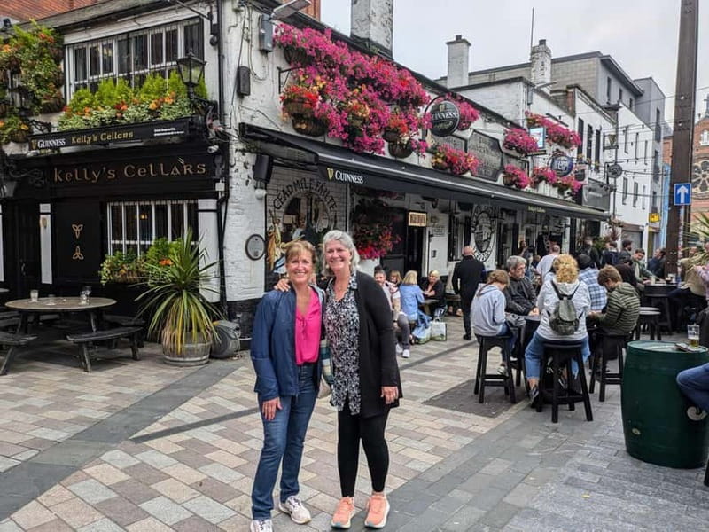 Belfast: Pub Crawl and Bar Walking Tour with Two Drinks - Who your guide is, and why it matters