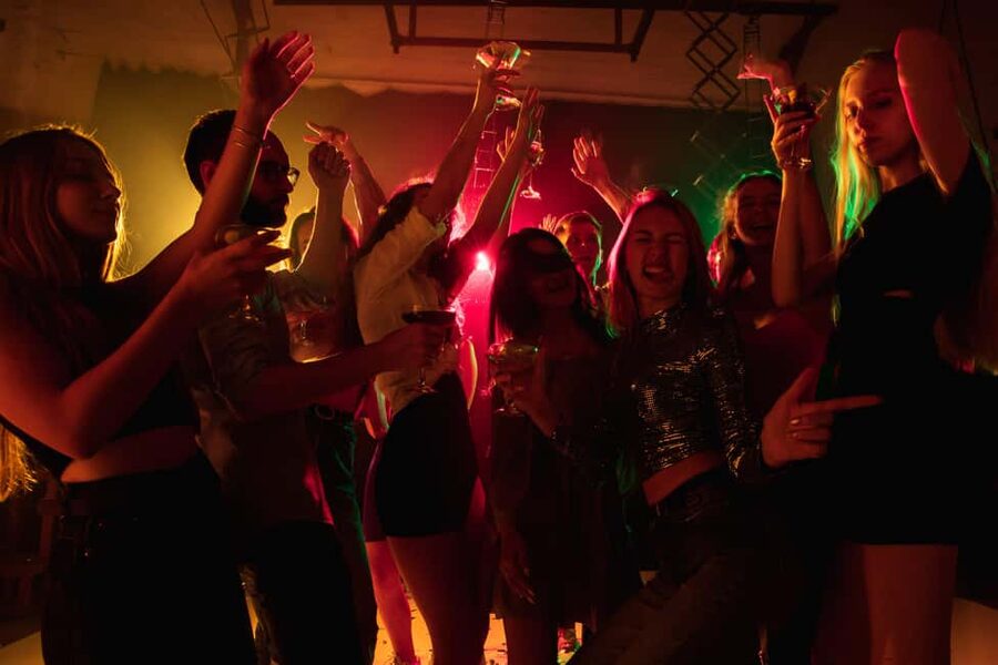 Berlin: Pub Crawl & Party with Free Shots & VIP Club Access - VIP club entry at the end: what you’re really paying for