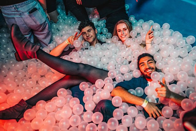 Big Night Out Pub Crawl - Stop 2: 3 Wise Monkeys (Live Music Fridays, DJ Heat Saturdays)