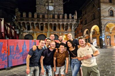 Bologna Pub Crawl to meet people - Price and what you really get for $22.68
