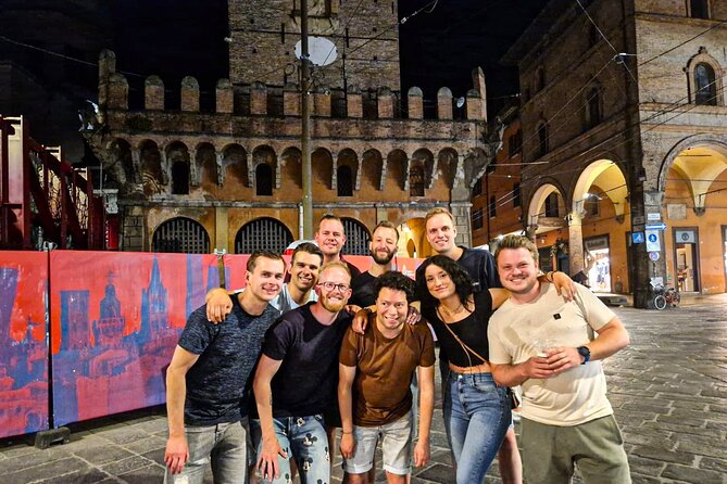 Bologna Pub Crawl to meet people - Price and what you really get for $22.68