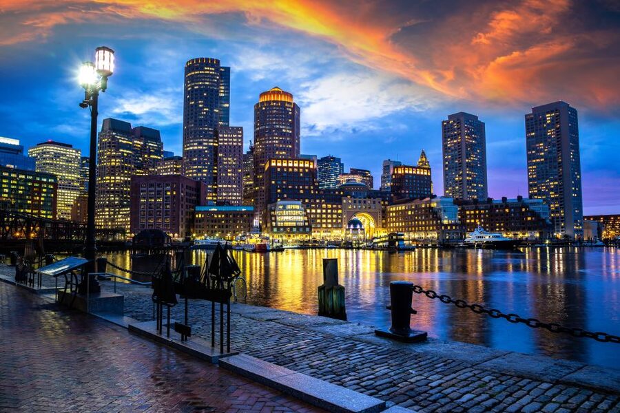 Boston: Haunted Pub Crawl of Historic Pubs and Taverns - Starting at Faneuil Hall: the Samuel Adams statue meet-up