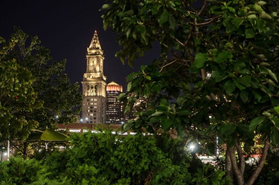 Boston: Haunted Pub Crawl of Historic Pubs and Taverns - Two hours of Revolutionary-era storytelling through Boston’s North End