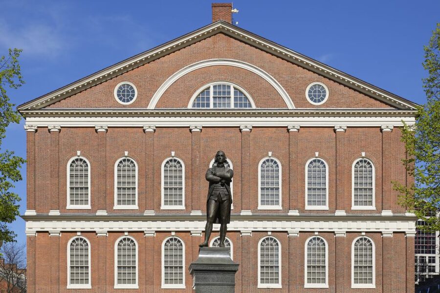 Boston: History Pub Crawl Tour Along the Freedom Trail - Should you book this Freedom Trail beer-and-history crawl?