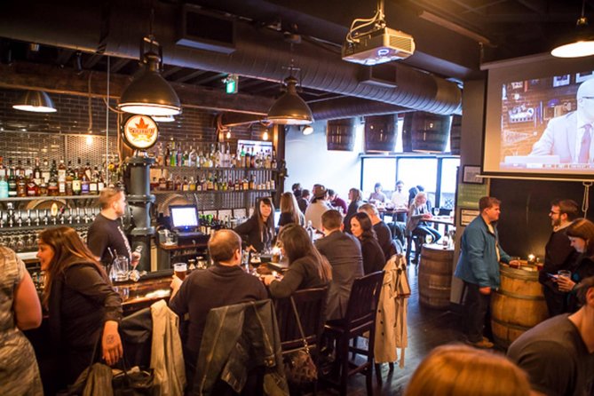 Bristol private pub hopping and sightseeing with local guide - The real appeal: beer tastings tied to Bristol’s best corners