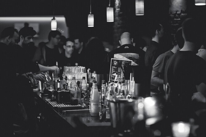 Brussels Pub Crawl Tour - Stop 1: O’Reillys Nua starts the night on the right foot