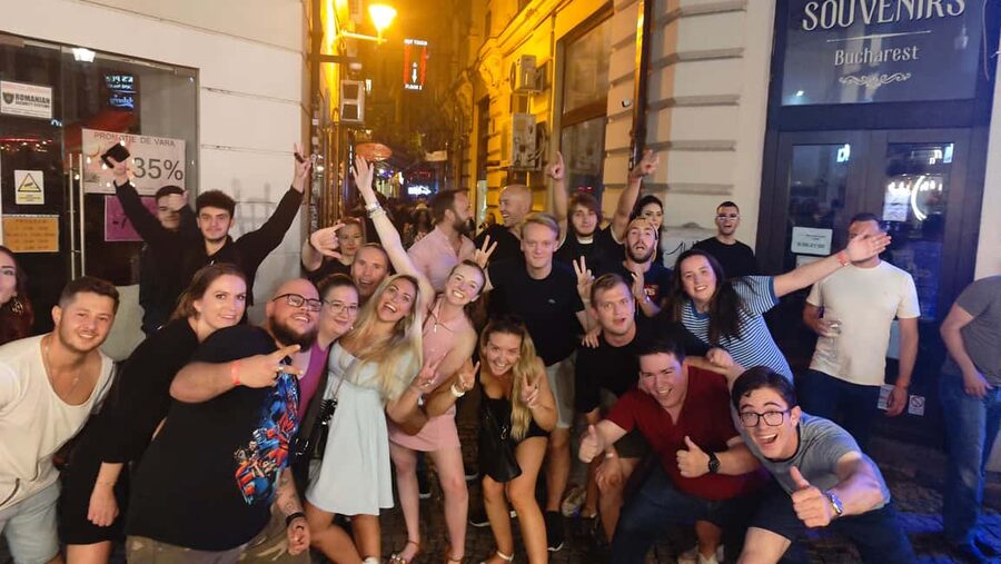 Bucharest: Weekend Pub Crawl - Photos, Videos, and City Hints You Can Use Tomorrow