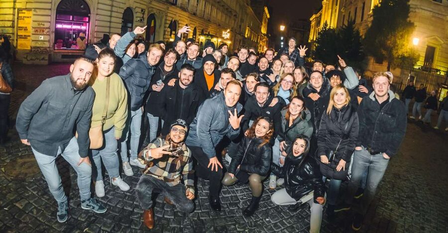 Bucharest: Weekend Pub Crawl - Stop-by-Stop: How the 4–5 Venues Usually Feel
