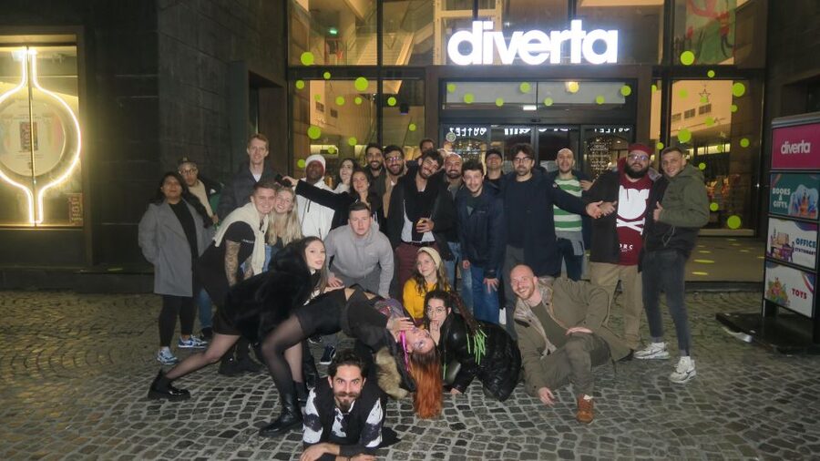 Bucharest: Weekend Pub Crawl - Drinks, Dress Code, and Rules That Affect Your Night