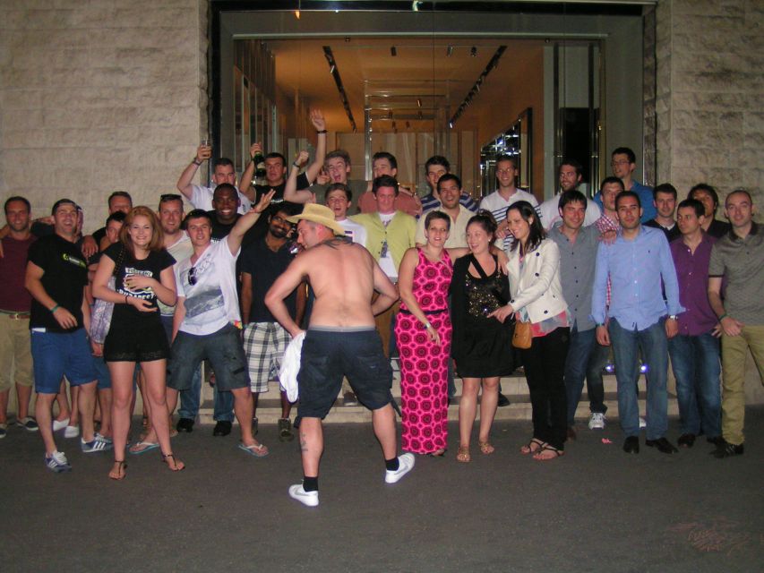 Budapest: 5-Hour Pub Crawl through Ruin Bars - Entering the Night at Oktogon tér
