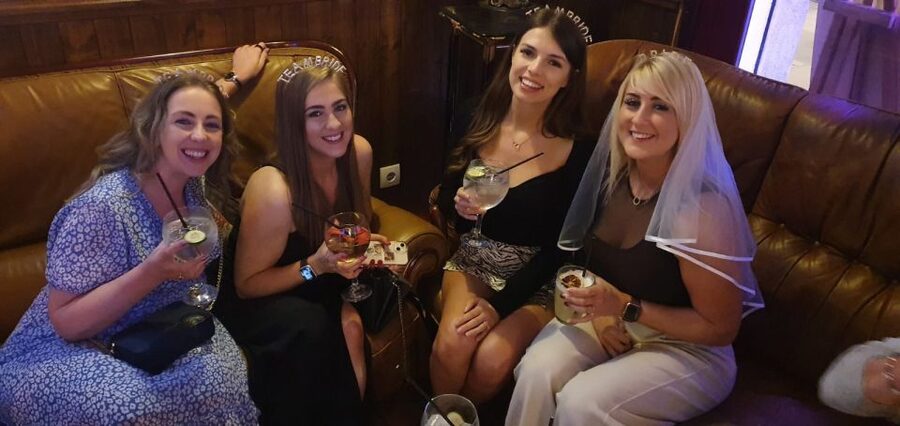 Budapest: Ruin Bar Pub Crawl with Entry Tickets - Skip-the-Line Nightclub Entry: Why This Is More Than a Convenience