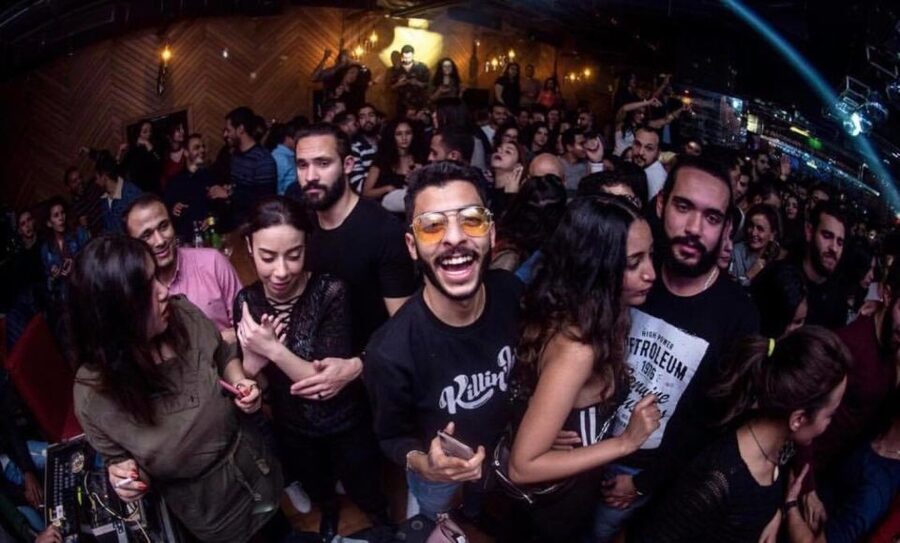 Cairo: Pub Crawl and Speakeasy Bar Tour with 2 Free Drinks - Entering Cairo at Night: Steigenberger El Tahrir Meeting Point, Dress Code, and Pace