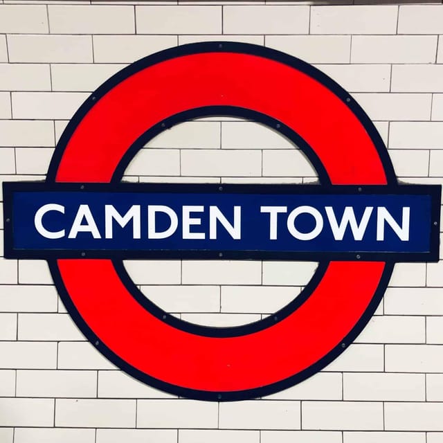 Camden Pub and Walking Tour - Camden High Road to Dublin Castle: Irish pub energy