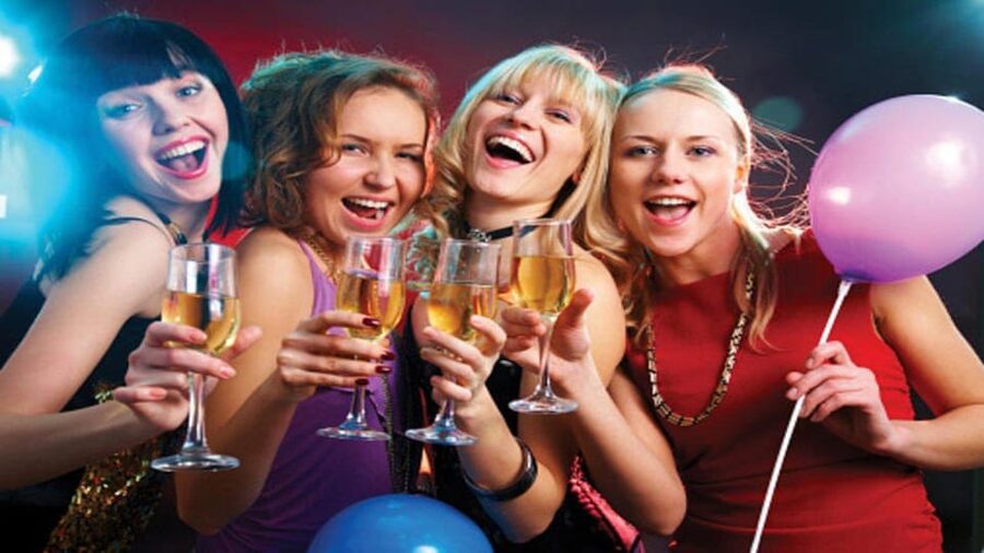 Charleston Bachelorette Pub Crawl - Where the Night Ends: The 36 Broad St Finish and What That Means for Your Plans