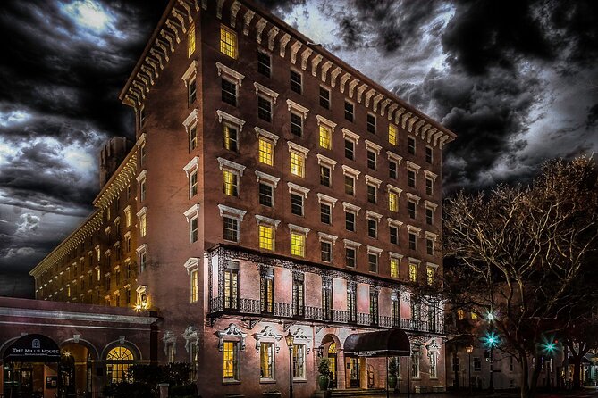 Charleston’s Spirits & Spirits Haunted Pub Crawl - Start Line at 122 E Bay St: How the Route Is Set Up