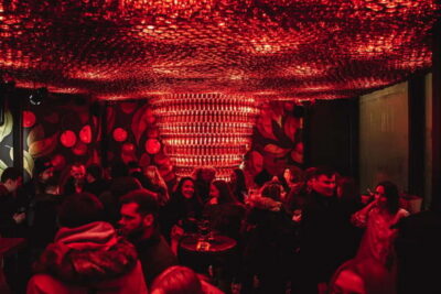 Chisinau: Cocktail Bar & Pub Crawl and Wine Bars - Meeting point clarity: find the guide by the Stephen the Great monument