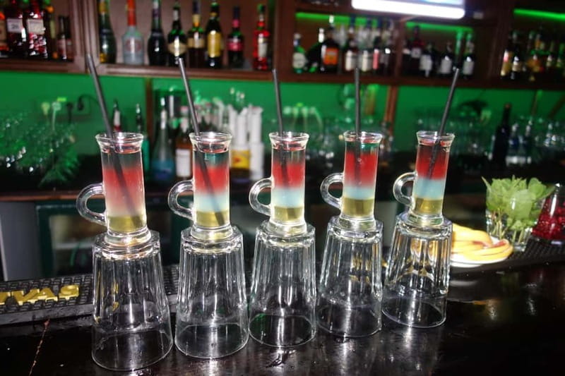 Cluj-Napoca: Weekend Pub Crawl - Included shots: how to handle the alcohol part smartly