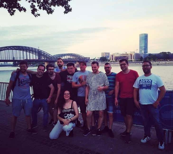 Cologne Pub Crawl - 4 Locations, Shots & Club Entry - Stop 2–4: How the Bar-Hopping Really Feels