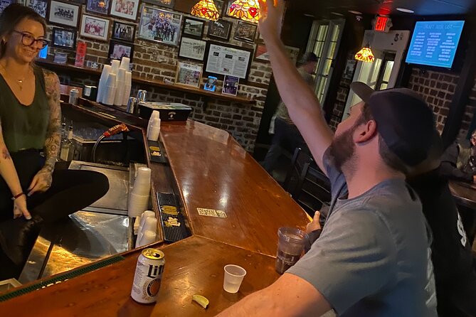 Conjuring Cocktails Pub Crawl - Savannah’s 8:30pm Historic District Walk: The Vibe You’re Booking