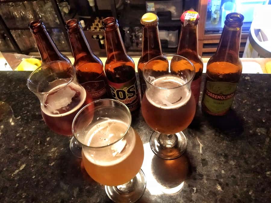 Craft Beer Pub Crawl in Cali - Antaño Cervecería Artesanal: closing the night with taps and food pairing energy