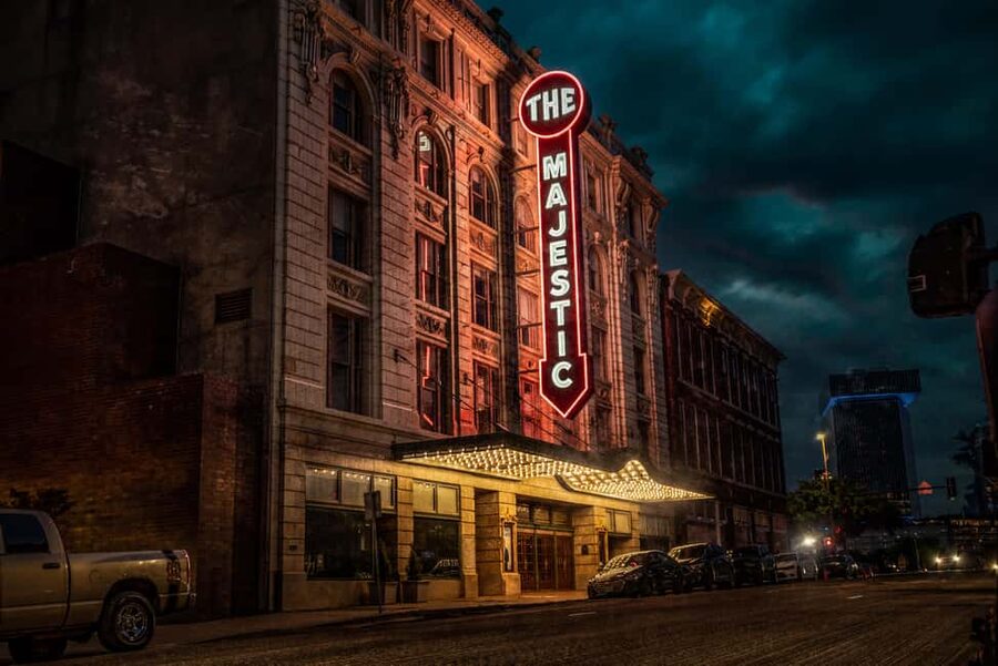 Dallas Spirits & Spirits Haunted Pub Crawl - Your Guide Matters: What the Best Nights Feel Like