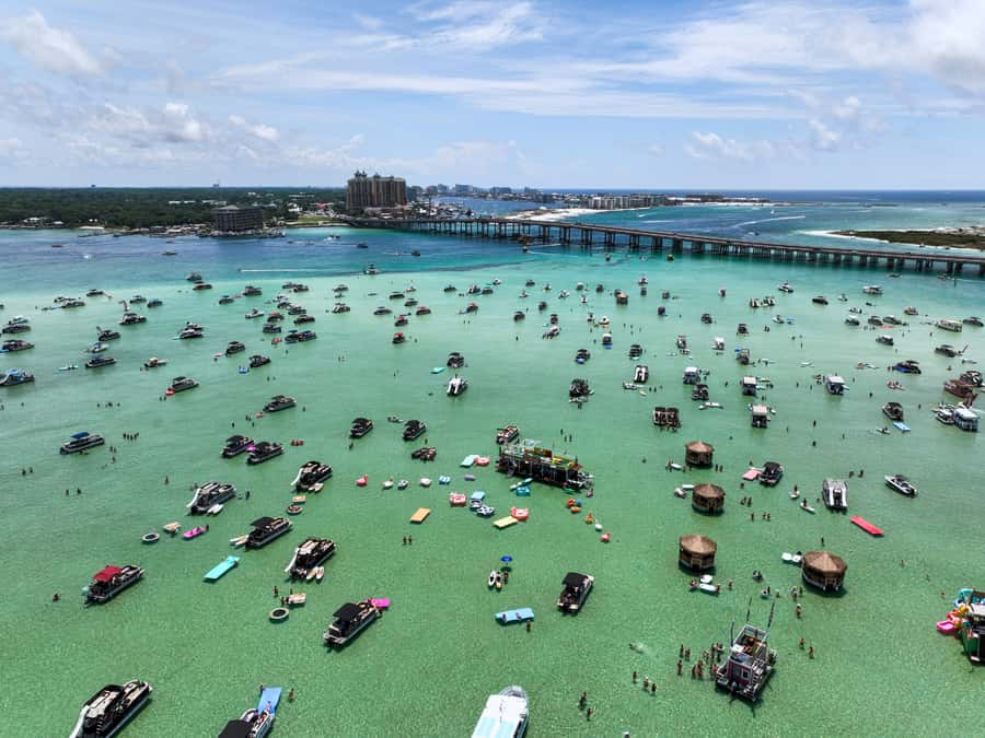 Destin: Tiki Pub Crab Island Sandbar Cruise with Waterslide - The floating tiki bar setup: why it feels like a real hangout