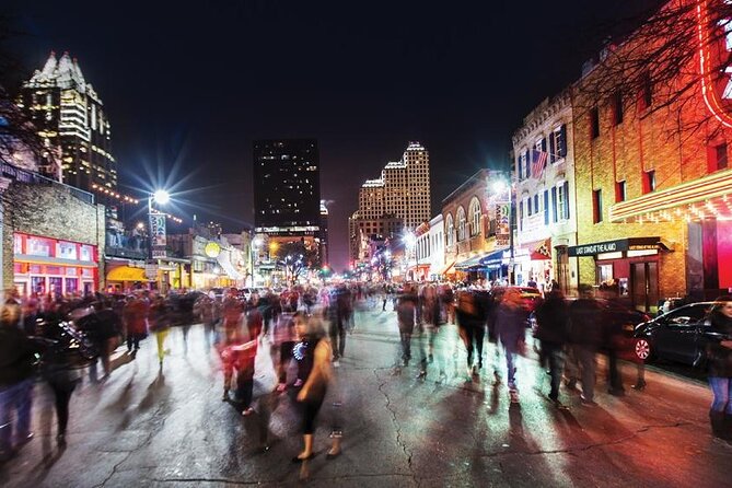 Downtown Austin Live Music Pub Crawl - Stop 3: Darwin’s Piano Bar and the joy of song requests