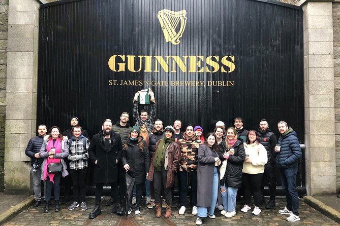 Drinks on Foot: Dublin Traditional Pub Tour - Kevin’s role: history, traditions, and quick answers