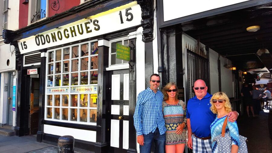 Dublin: Private Pub Tour - The Big Two Takeaways: Guinness Tips and Irish Literature in Real Spaces